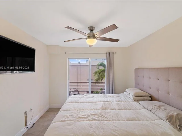 6620 W 2nd Ct # 305, Hialeah FL 33012