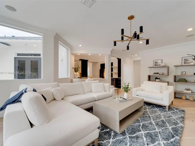 12972 Calais Cir, Palm Beach Gardens FL 33410