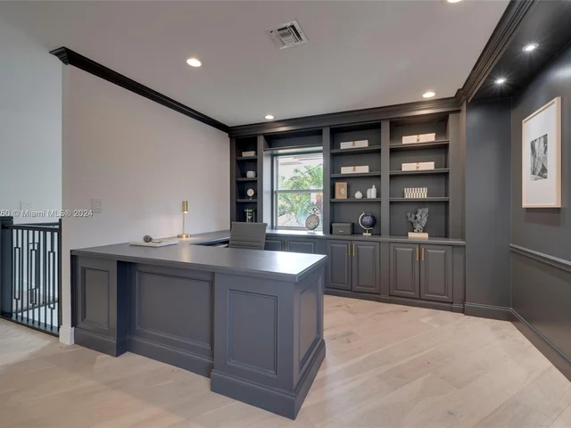 12972 Calais Cir, Palm Beach Gardens FL 33410