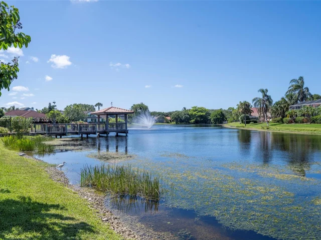 12972 Calais Cir, Palm Beach Gardens FL 33410