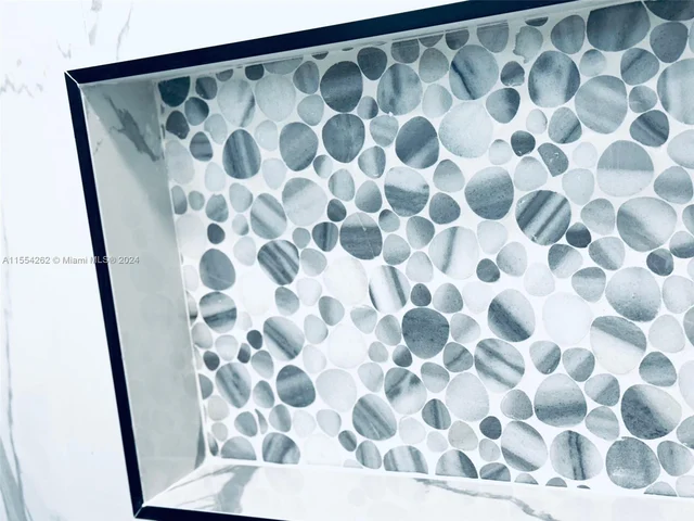 6760 Perry St, Hollywood FL 33024