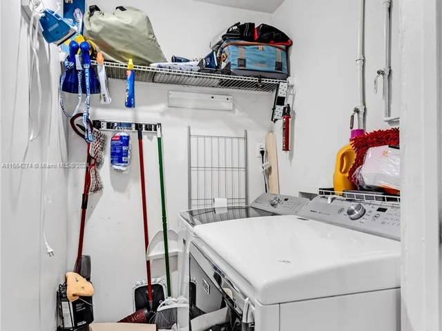 777 Scott Dr, West Palm Beach FL 33415