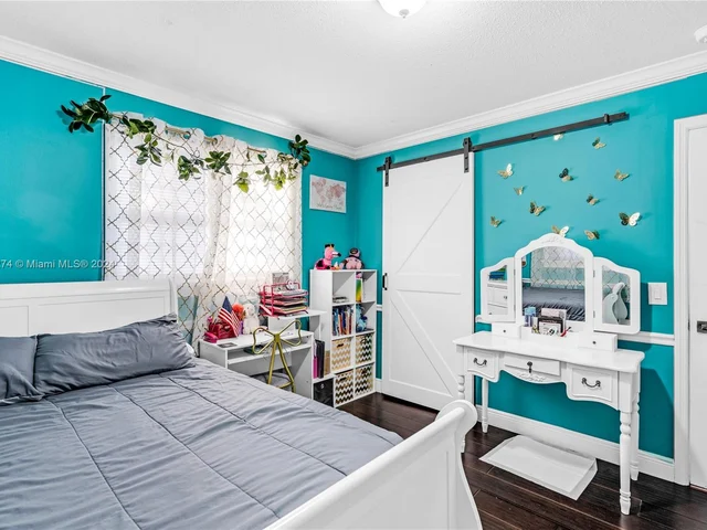 777 Scott Dr, West Palm Beach FL 33415