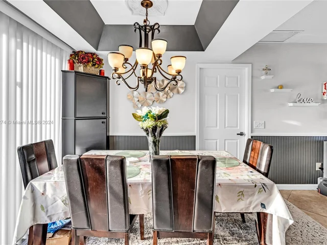 777 Scott Dr, West Palm Beach FL 33415