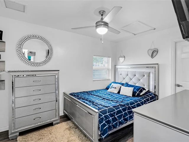 777 Scott Dr, West Palm Beach FL 33415