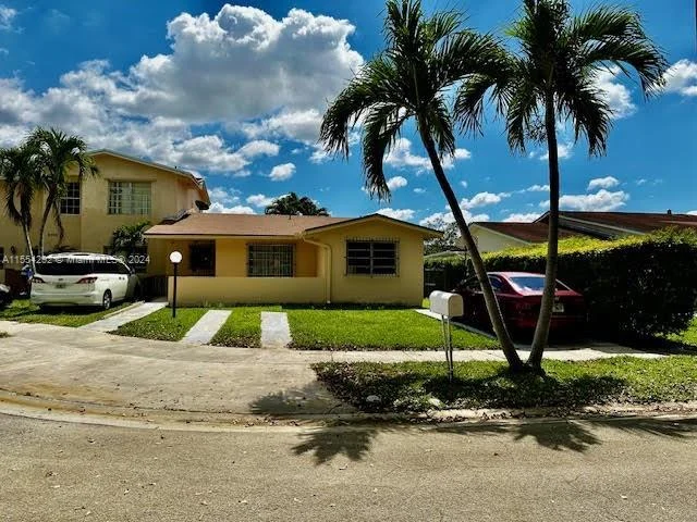 8302 SW 10th St Unit B, Miami FL 33144