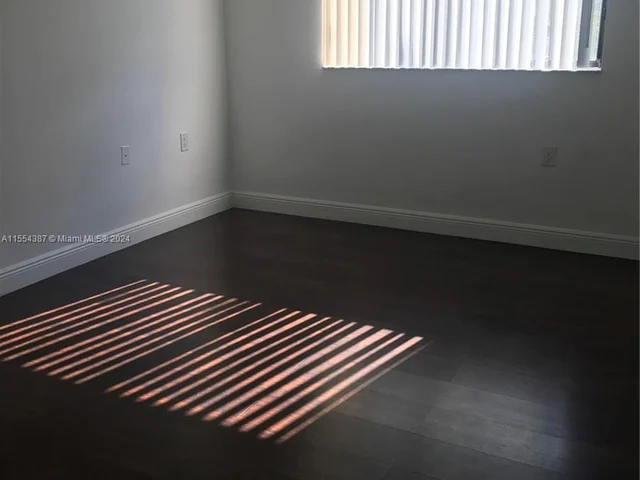 7095 NW 179th St # 112, Hialeah FL 33015