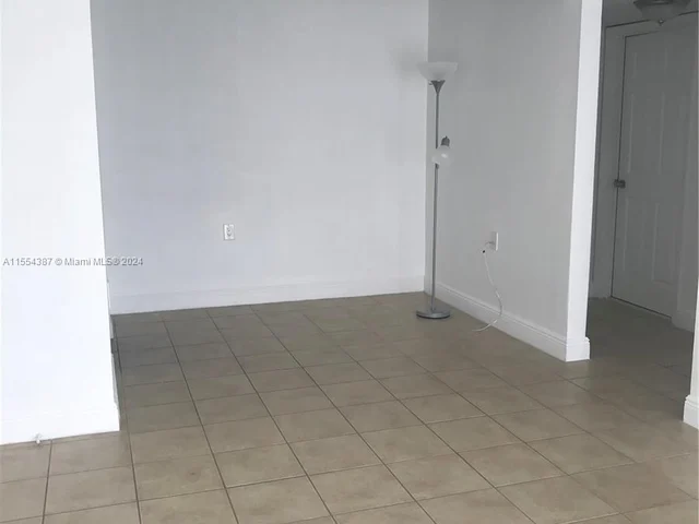 7095 NW 179th St # 112, Hialeah FL 33015