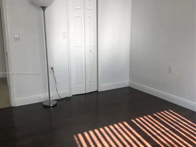 7095 NW 179th St # 112, Hialeah FL 33015