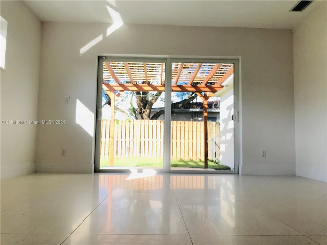 11720 SW 81st Rd # 11720, Pinecrest FL 33156