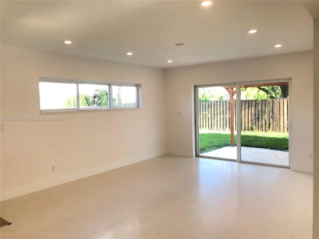 11720 SW 81st Rd # 11720, Pinecrest FL 33156