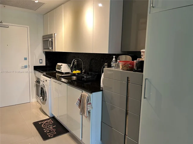 10275 Collins Ave # 112, Bal Harbour FL 33154