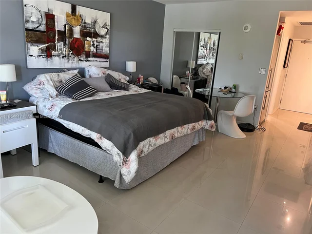 10275 Collins Ave # 112, Bal Harbour FL 33154