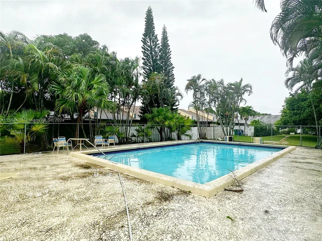 7358 NW 34th St # 7358, Lauderhill FL 33319