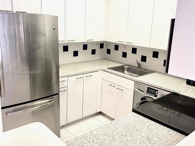 1500 Bay Rd # 1066S, Miami Beach FL 33139