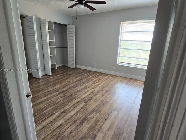 430 Commodore Dr # 311, Plantation FL 33325