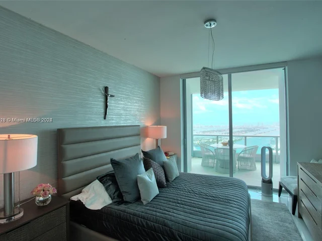 900 Biscayne Blvd # 5709, Miami FL 33132