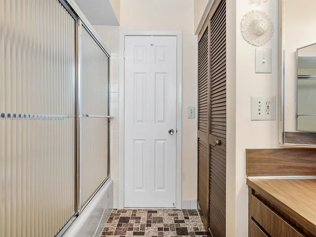 5712 SW 118th Ave, Cooper City FL 33330