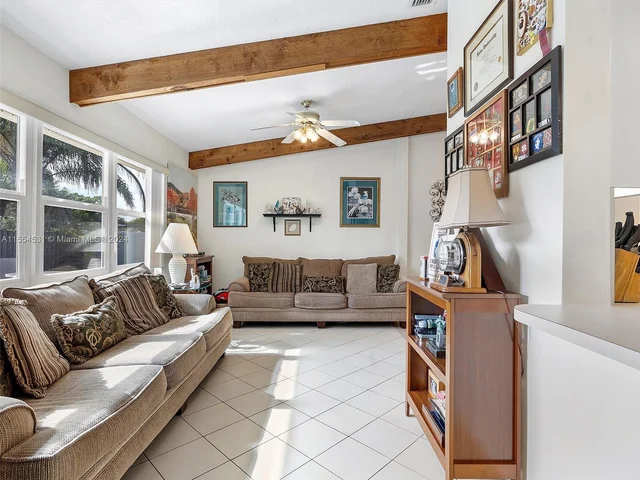 5712 SW 118th Ave, Cooper City FL 33330