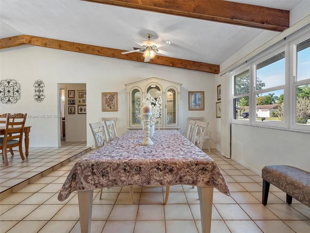 5712 SW 118th Ave, Cooper City FL 33330