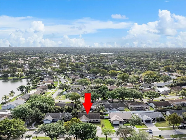 5712 SW 118th Ave, Cooper City FL 33330