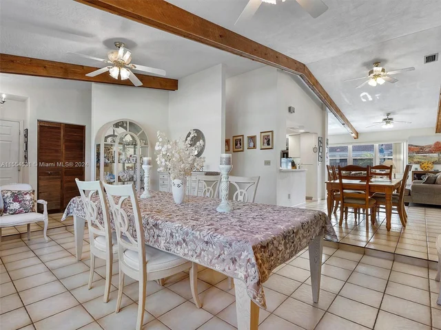 5712 SW 118th Ave, Cooper City FL 33330