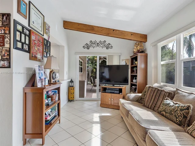 5712 SW 118th Ave, Cooper City FL 33330