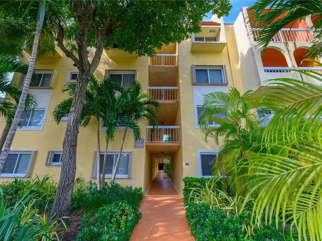 7845 Camino Real # 212, Miami FL 33143