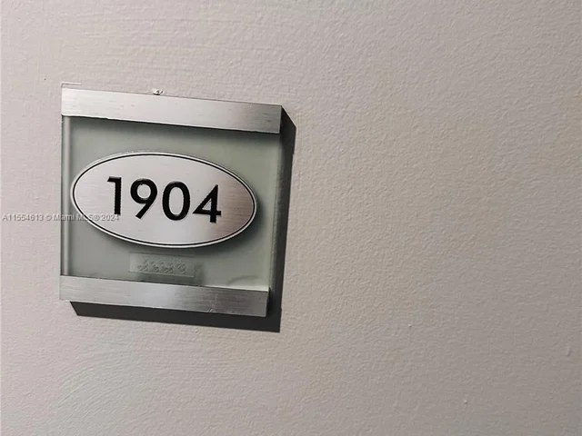 480 NE 30th St # 1904, Miami FL 33137