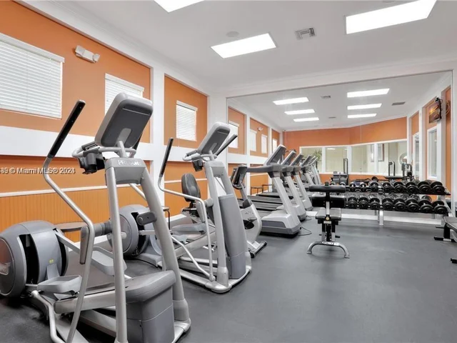 6020 W Sample Rd # 304, Coral Springs FL 33067