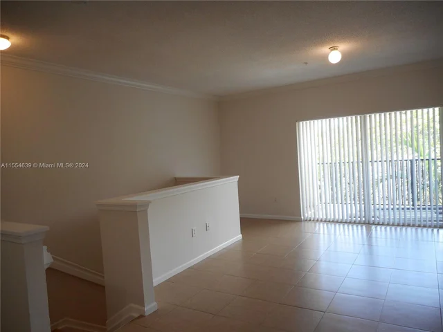 6020 W Sample Rd # 304, Coral Springs FL 33067