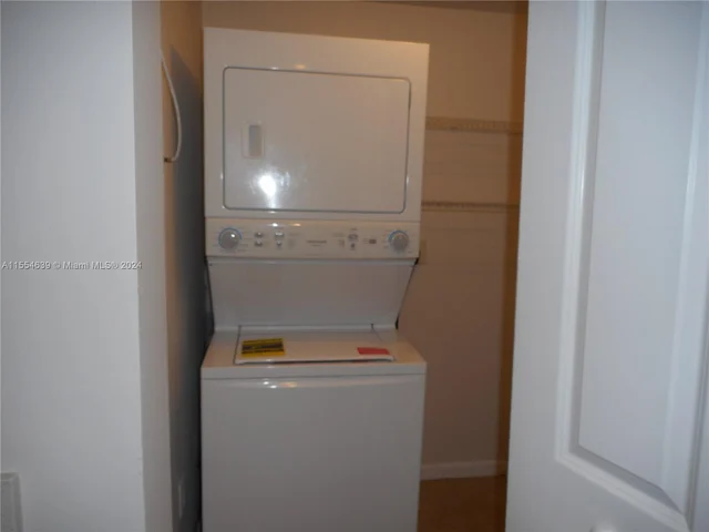 6020 W Sample Rd # 304, Coral Springs FL 33067