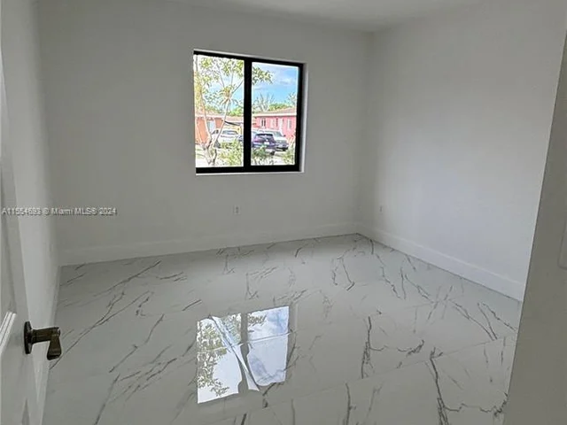 15803 NW 39th Pl # 15803, Miami Gardens FL 33054