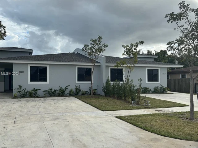 15803 NW 39th Pl # 15803, Miami Gardens FL 33054