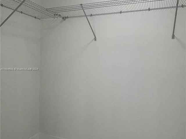 15803 NW 39th Pl # 15803, Miami Gardens FL 33054