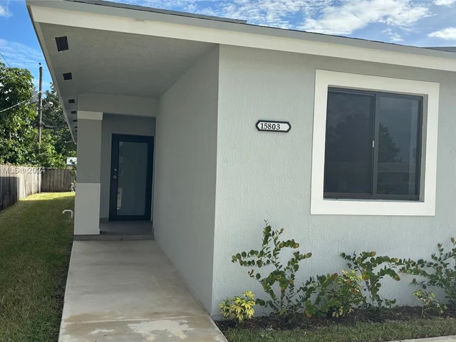 15803 NW 39th Pl # 15803, Miami Gardens FL 33054