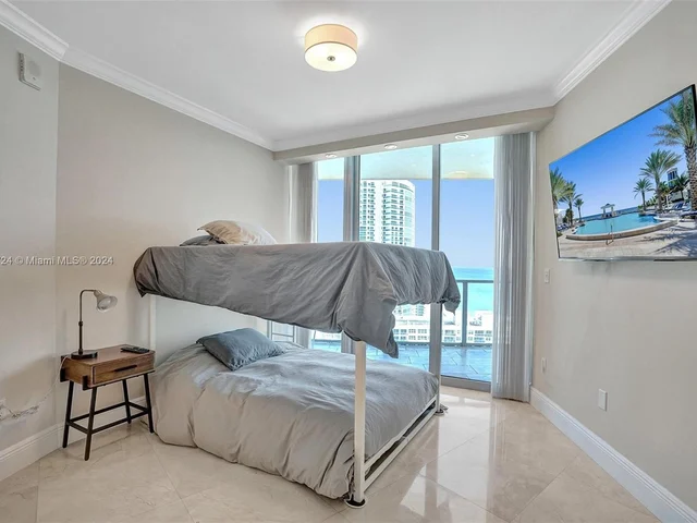 3101 S Ocean Dr # 2605, Hollywood FL 33019