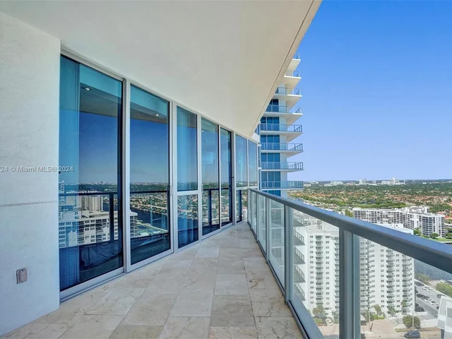 3101 S Ocean Dr # 2605, Hollywood FL 33019