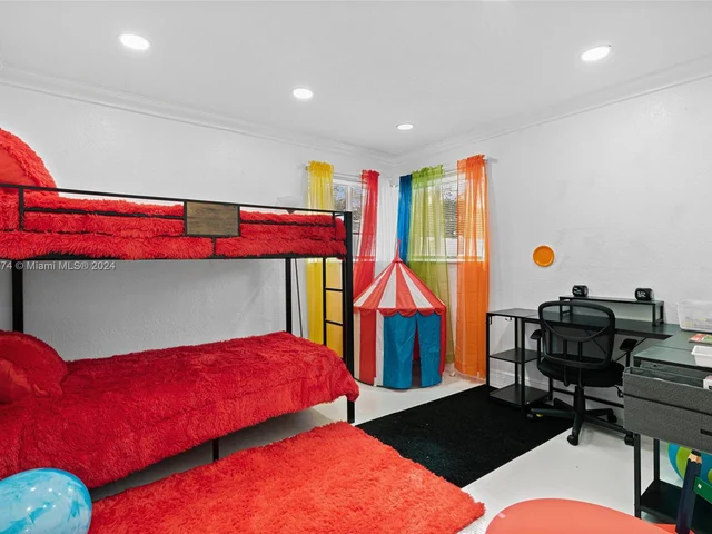 6610 Cody St, Hollywood FL 33024