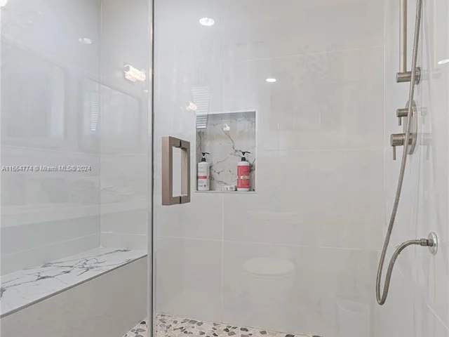 6610 Cody St, Hollywood FL 33024