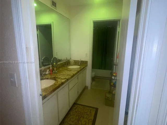 5070 Elmhurst Rd # D, West Palm Beach FL 33417