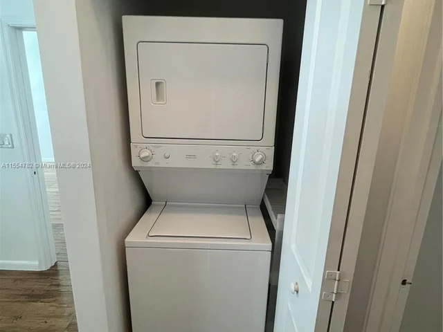 7350 SW 89th St # 510S, Miami FL 33156