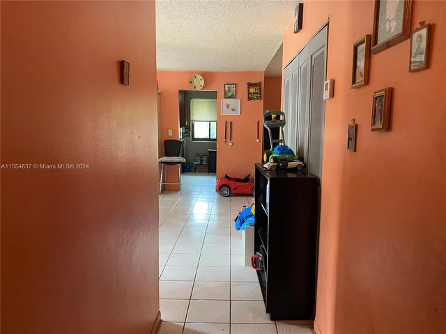 540 NW 214th St # 201, Miami Gardens FL 33169