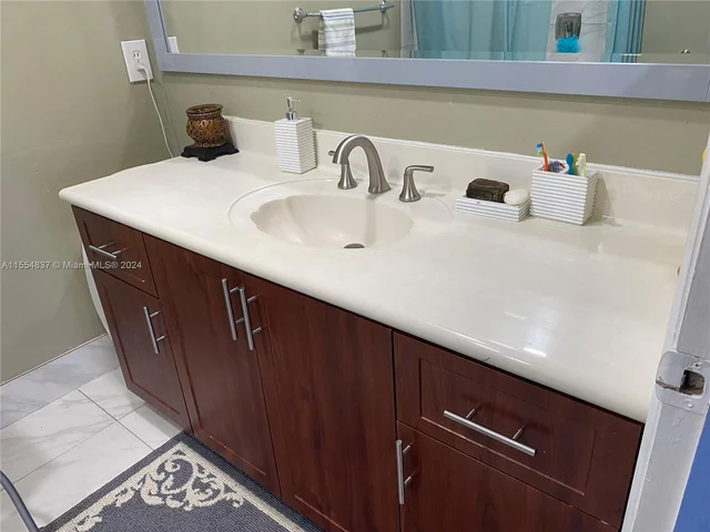 540 NW 214th St # 201, Miami Gardens FL 33169