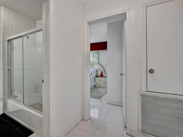 101 SW 63rd Ave, Plantation FL 33317