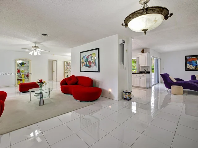 101 SW 63rd Ave, Plantation FL 33317