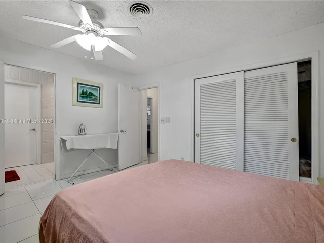 101 SW 63rd Ave, Plantation FL 33317