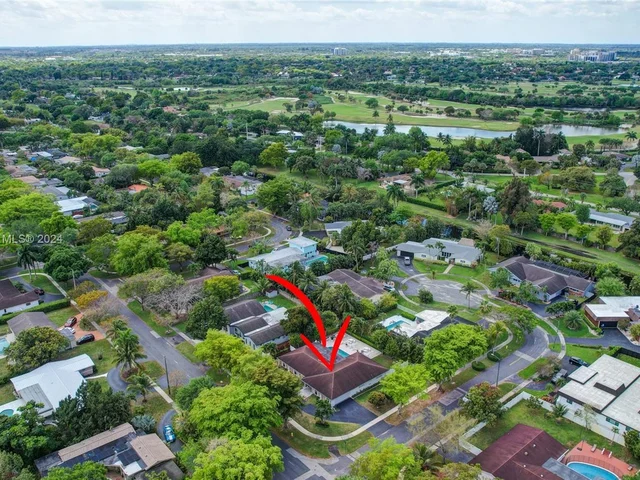 101 SW 63rd Ave, Plantation FL 33317