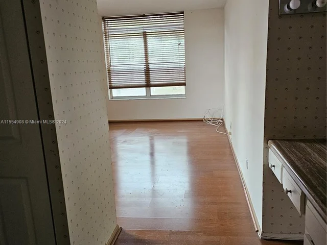 3670 Inverrary Dr # 2Z, Lauderhill FL 33319