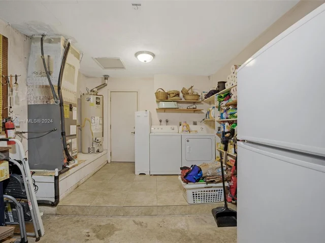 430 NW 76th Ave, Pembroke Pines FL 33024